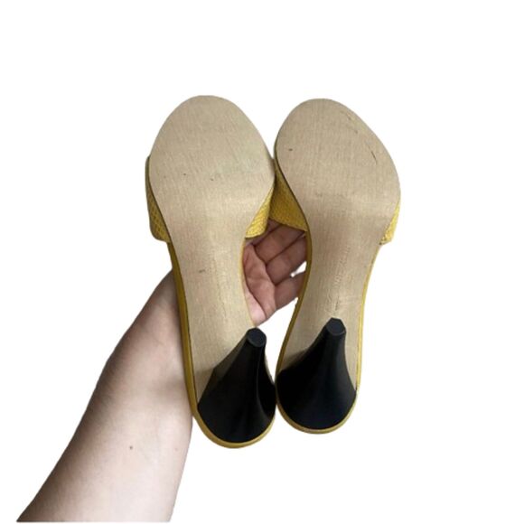 Anne Klein Kami AKKAMI Yellow Snakeskin Heels Peep Toe Slide Size 10.5 - Picture 6 of 8